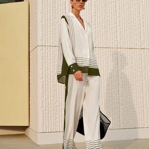 Commense Size Small Striped Print Collar Shirt
NWT$39